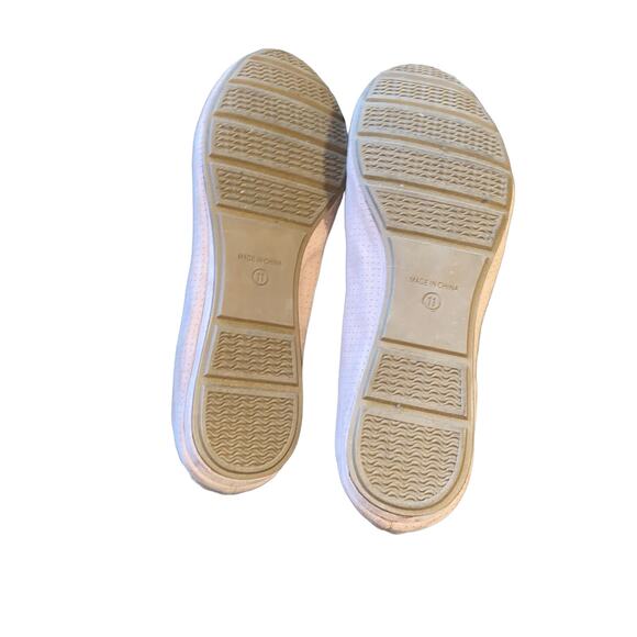 American Rag Aellie Perforated Fabric Ballet Flat slip on shoes pink size 11 - Picture 4 of 9